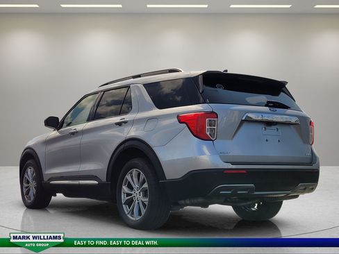 Certified 2023 Ford Explorer XLT w/ Equipment Group 202A AWD/4WD image 6