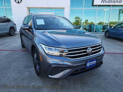 Used 2024 Volkswagen Tiguan SE