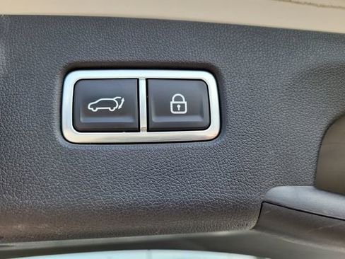 Used 2021 Kia Sorento EX w/ Panoramic Sunroof Package image 10