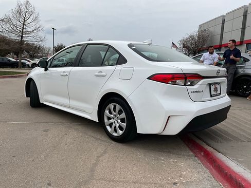 Used 2024 Toyota Corolla LE image 8