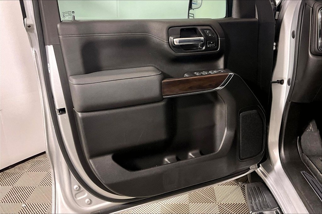 Used 2021 GMC Sierra 1500 SLT RWD image 18