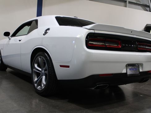 Used 2020 Dodge Challenger R/T RWD image 10