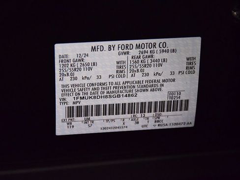 Used 2025 Ford Explorer Active w/ Active Comfort Package AWD/4WD image 16