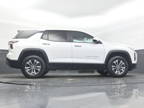Used 2026 Chevrolet Equinox LT FWD image 30