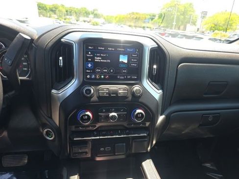 Used 2022 Chevrolet Silverado 1500 LT Trail Boss w/ Convenience Package II AWD/4WD image 24