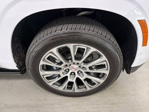 New 2026 GMC Yukon Denali w/ Sun & Power Step Package AWD/4WD image 4
