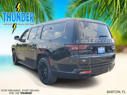 New 2025 Jeep Wagoneer L Series II w/ Convenience Group I image 3