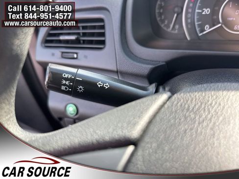 Used 2015 Honda CR-V LX image 17