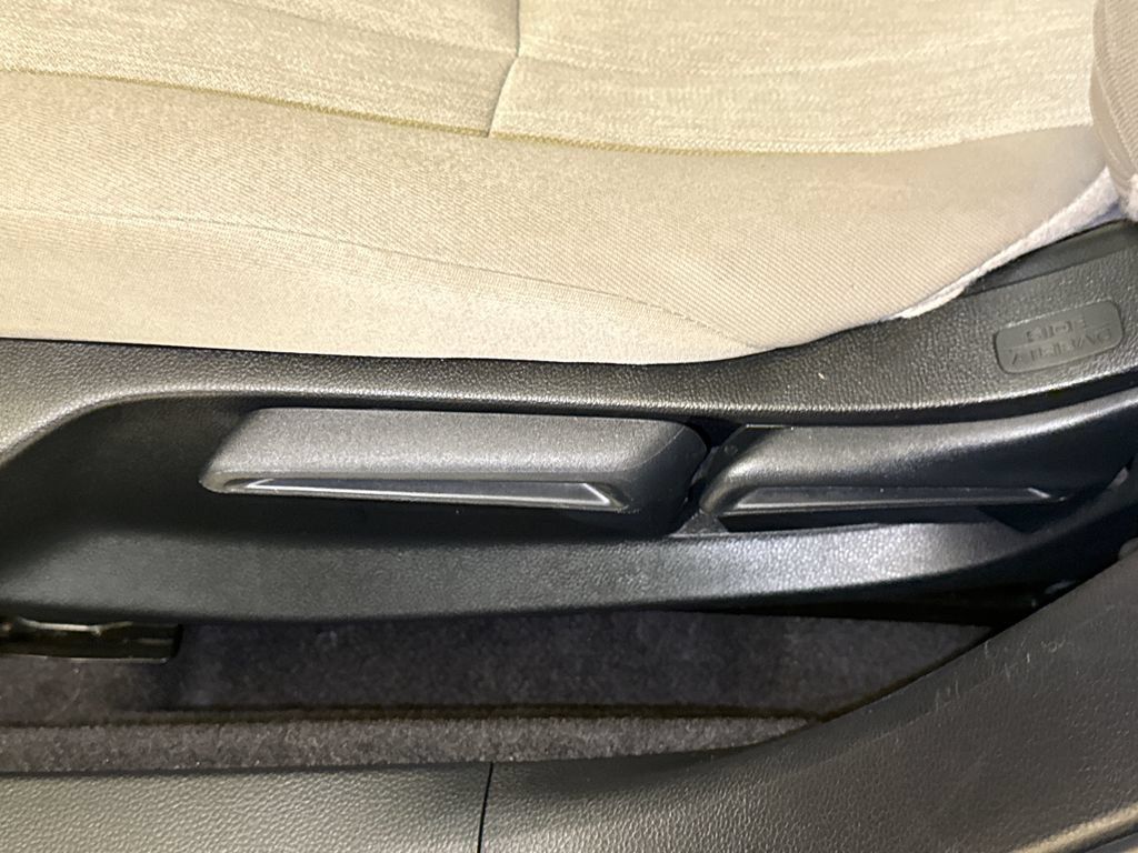 Certified 2023 Honda Accord LX image 20