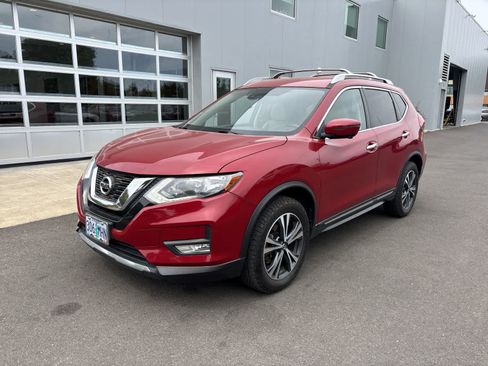 Used 2017 Nissan Rogue SL AWD/4WD image 1