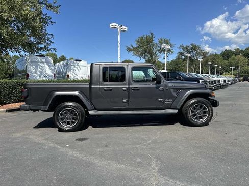 Used 2022 Jeep Gladiator Overland w/ Popular Equipment Package AWD/4WD image 14