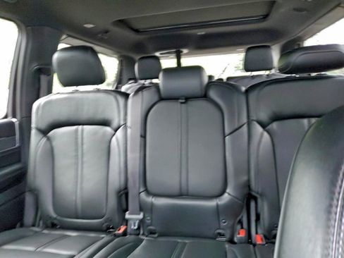 Used 2022 Jeep Wagoneer Series I image 6