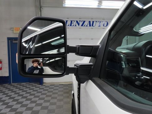 Used 2025 Ford F250 Platinum image 60