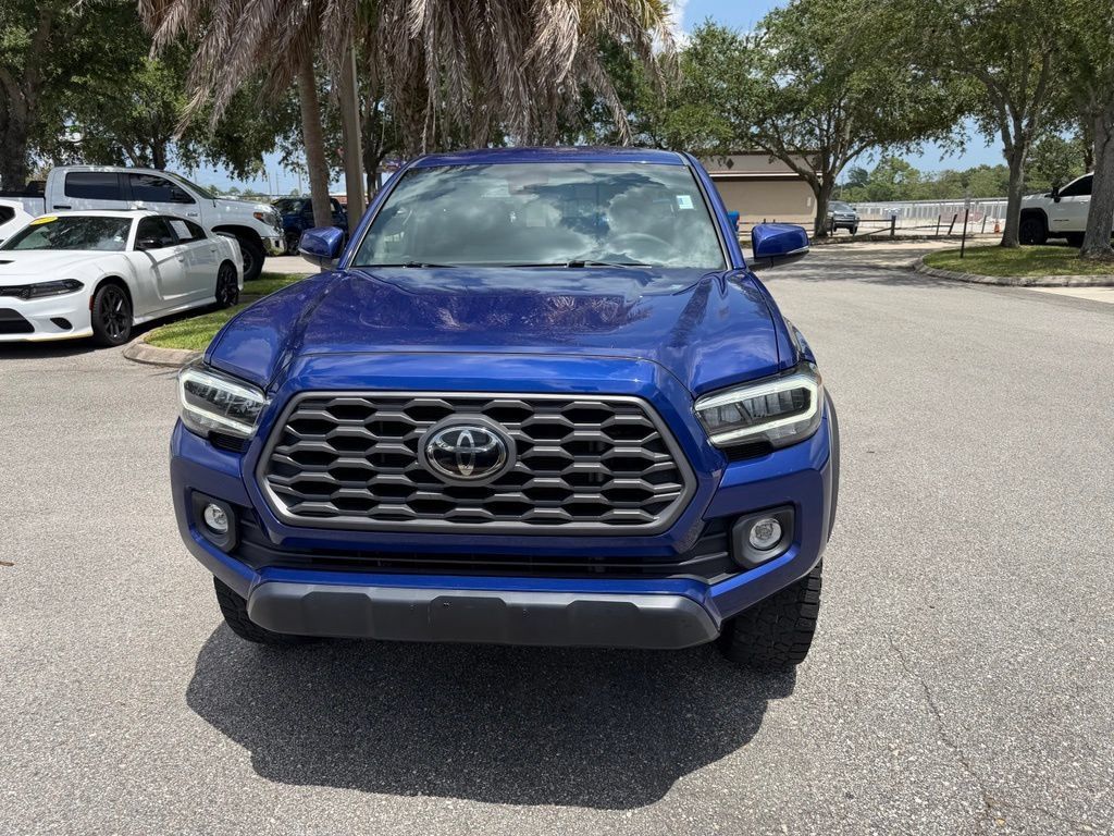 Used 2022 Toyota Tacoma TRD Off-Road w/ Technology Package AWD/4WD image 12