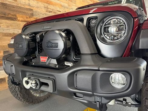 Used 2021 Jeep Wrangler Unlimited Rubicon w/ Trailer Tow Package AWD/4WD image 5