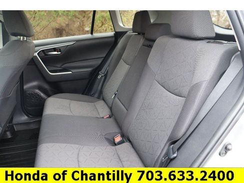 Used 2021 Toyota RAV4 XLE image 24