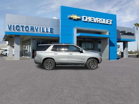 Used 2023 Chevrolet Tahoe Z71 w/ Luxury Package AWD/4WD image 4