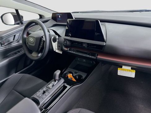 New 2026 Toyota Prius Plug-In Hybrid FWD image 26