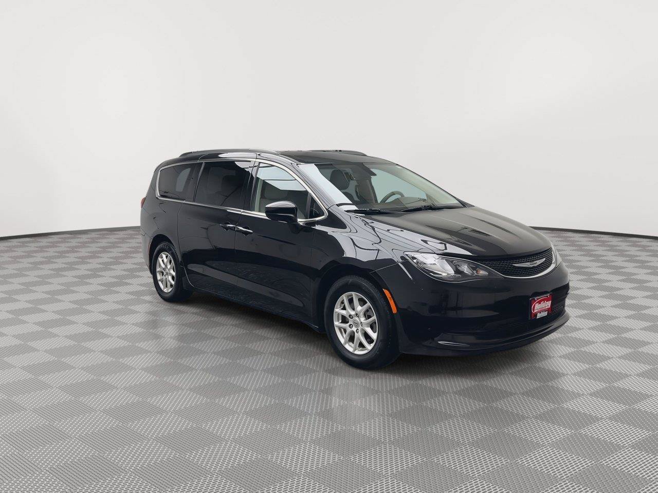 Used 2021 Chrysler Voyager Lxi FWD image 30
