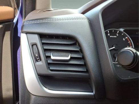 Used 2023 Nissan Rogue S AWD/4WD image 20
