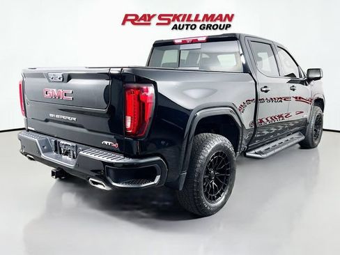 Used 2025 GMC Sierra 1500 AT4 w/ AT4 Premium Package AWD/4WD image 7