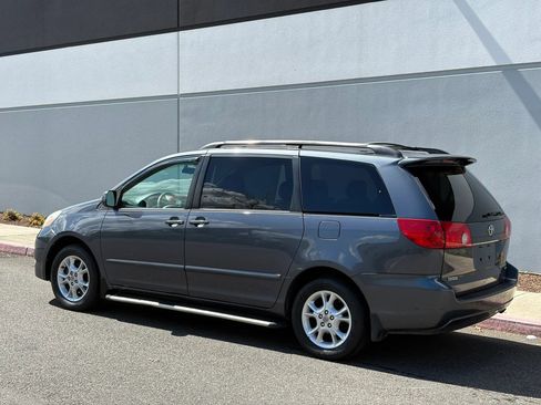 Used 2006 Toyota Sienna XLE Limited image 4