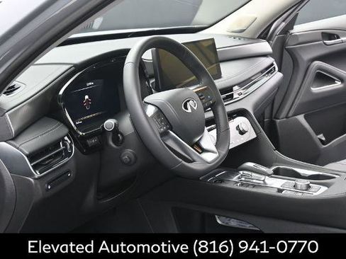 Certified 2026 INFINITI QX60 Luxe w/ Family Package AWD/4WD image 7