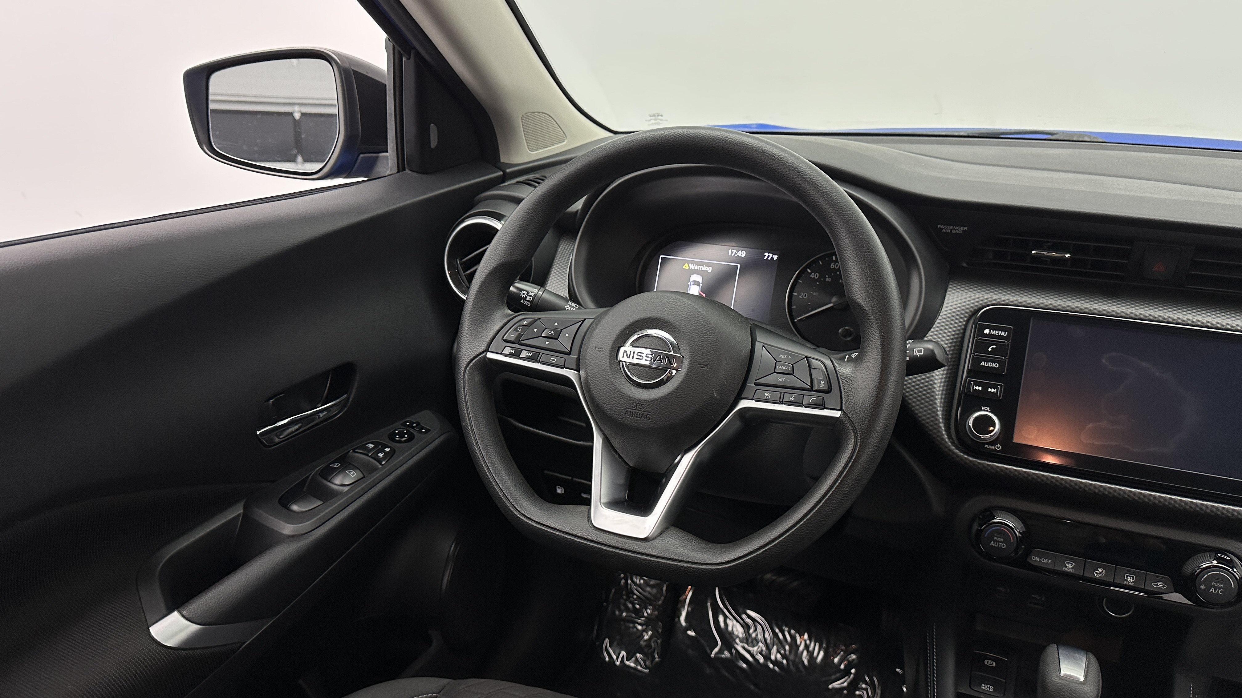 Used 2021 Nissan Kicks SV FWD image 29