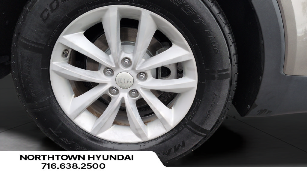 Used 2018 Kia Sorento FWD V6 image 24