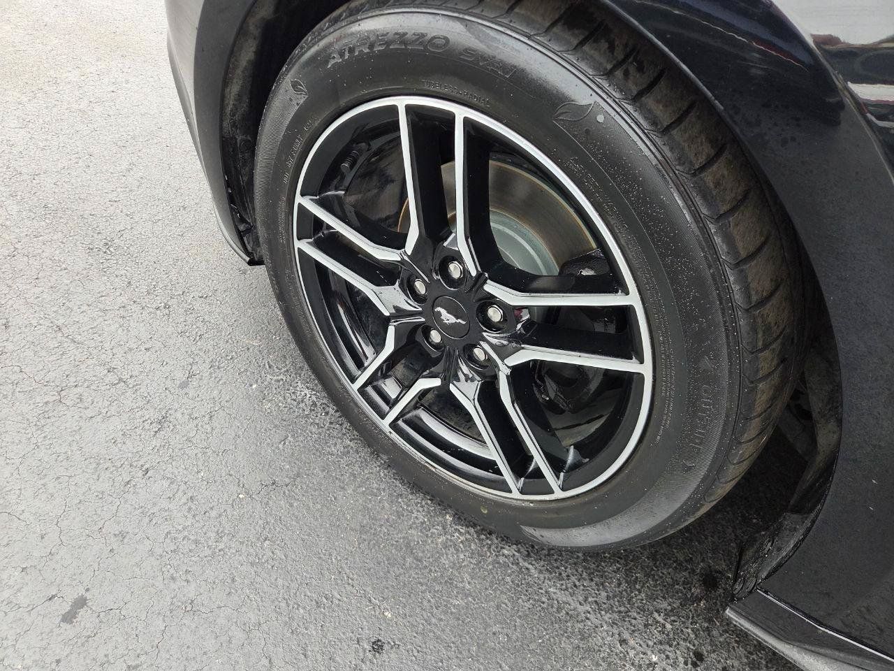 Used 2016 Ford Mustang Premium RWD image 10