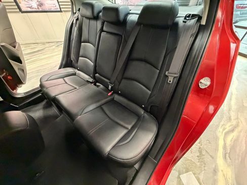 Used 2017 MAZDA MAZDA3 Touring image 6