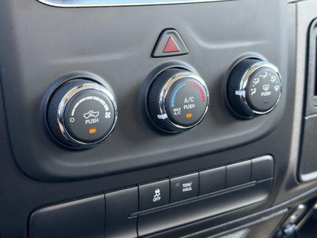 Used 2018 RAM 1500 Tradesman RWD image 28