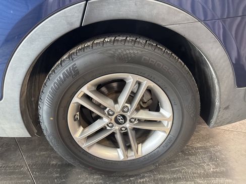 Used 2017 Hyundai Santa Fe Sport image 16