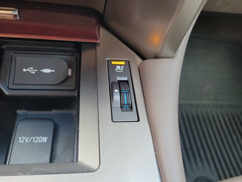 Used 2019 Lexus GX 460 Premium image 30