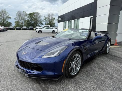 Used 2018 Chevrolet Corvette Grand Sport image 3
