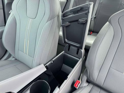 New 2026 Hyundai Elantra Blue image 18