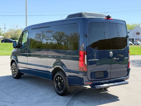 Used 2022 Mercedes-Benz Sprinter 2500 image 5