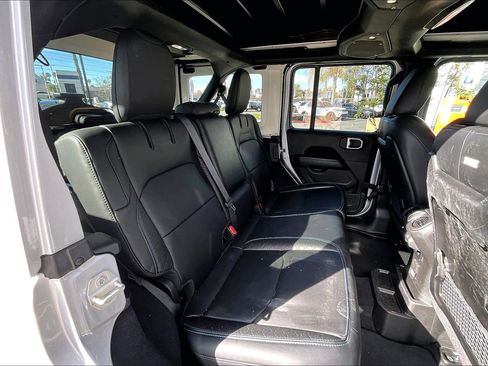 Used 2024 Jeep Wrangler High Altitude image 27