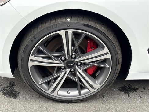 Used 2025 Genesis G70 3.3T Advanced w/ Sport Prestige Package image 11