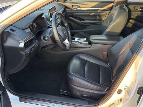 Used 2021 Nissan Altima 2.5 SL FWD image 10