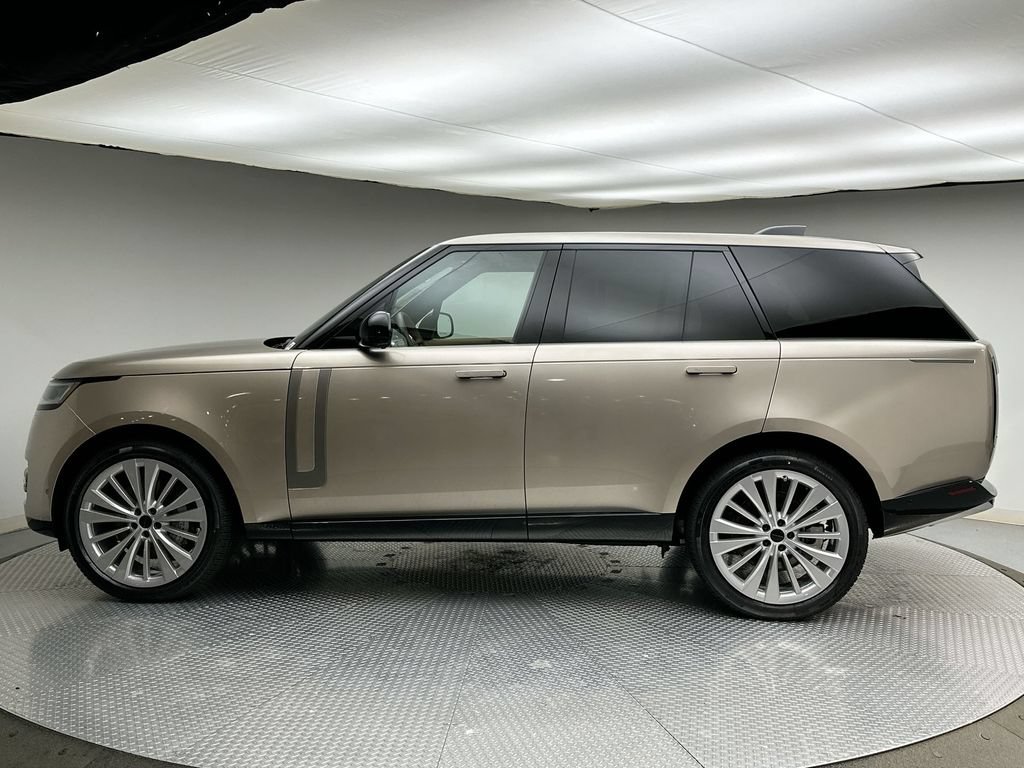 New 2026 Land Rover Range Rover SE AWD/4WD image 2