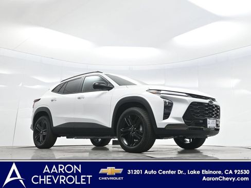 New 2026 Chevrolet Trax ACTIV w/ Driver Confidence Package FWD image 2