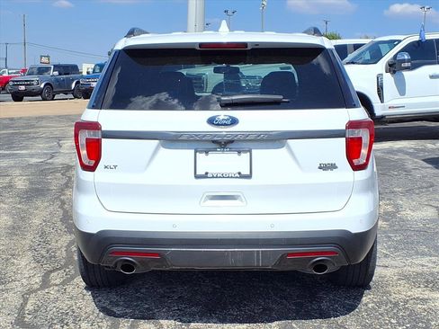 Used 2017 Ford Explorer XLT w/ Equipment Group 202A image 25