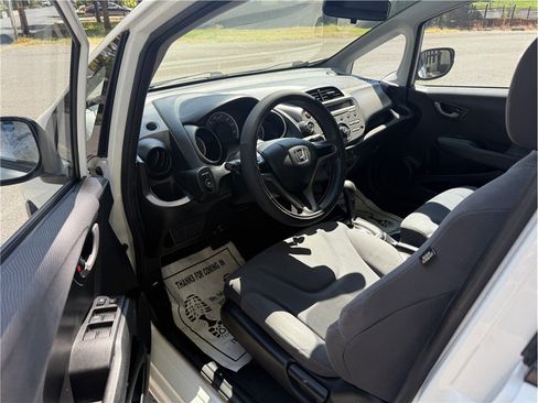 Used 2010 Honda Fit image 10