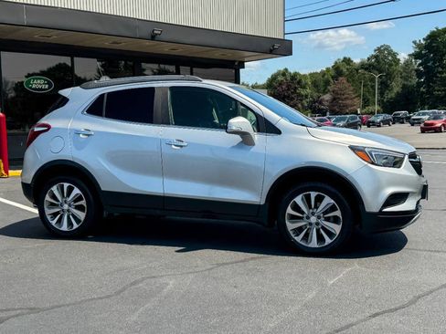 Used 2019 Buick Encore Preferred AWD/4WD image 3