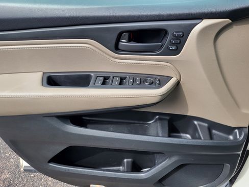 Used 2018 Honda Odyssey EX-L image 7