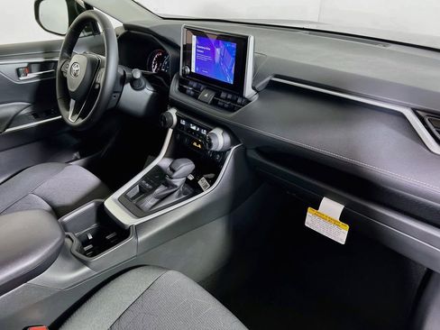 Used 2025 Toyota RAV4 XLE w/ Convenience Package AWD/4WD image 25