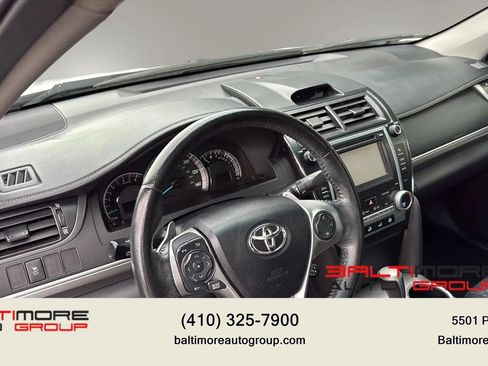 Used 2012 Toyota Camry SE FWD image 13