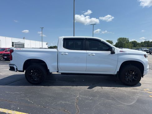 Used 2022 Chevrolet Silverado 1500 RST w/ Convenience Package II AWD/4WD image 4
