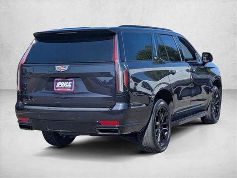 Used 2022 Cadillac Escalade Premium Luxury w/ Performance Package AWD/4WD image 5
